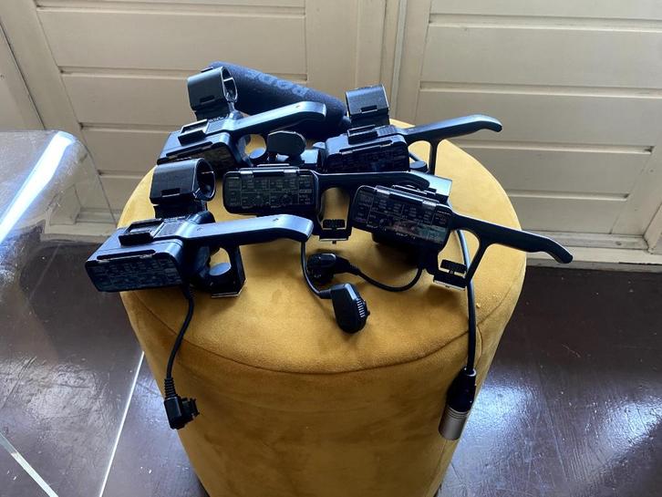 5x Sony NX70 XLR Handle + Røde Microfoon (NIET GETEST), Audio, Tv en Foto, Fotografie | Professionele apparatuur, Ophalen of Verzenden