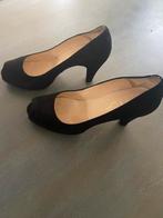 Suede Unisa peeptoe pumps maat 41 zwart, Pumps, Zwart, Ophalen of Verzenden, Zo goed als nieuw