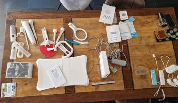 Wii zeer complete set en 8 spellen beschikbaar voor biedingen
