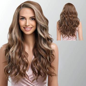 Sexy swiss lace pruik met lang haar hazelnootbruin model Tes beschikbaar voor biedingen