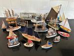 Verzameling miniatuurbootjes en een bootje in fles, Hobby en Vrije tijd, Modelbouw | Boten en Schepen, Ophalen, Gebruikt, Overige merken