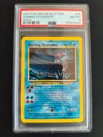 Pokemon kaart Shiny Gyarados PSA 8 Neo Revelation met Swirl, Ophalen of Verzenden, Zo goed als nieuw, Losse kaart