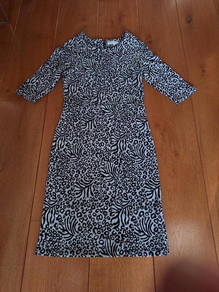 Warme jurk print M/L rits halflang driekwart mouwen mooi, Kleding | Dames, Jurken, Zo goed als nieuw, Maat 42/44 (L), Zwart, Knielengte
