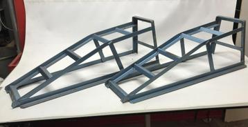 Oprijbruggen, oprijbokken, tot 1000 kg draagkracht beschikbaar voor biedingen