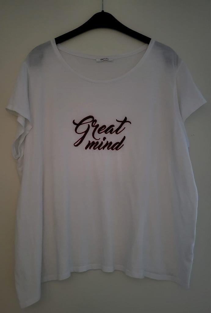 Wit Paprika shirt met rode letters maar 52/54, Kleding | Dames, Grote Maten, Zo goed als nieuw, Shirt of Top, Wit, Ophalen of Verzenden