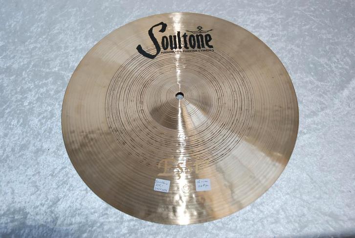 NIEUW!  Soultone Essiz crash 1108gr. 16 inch    <25251052>, Muziek en Instrumenten, Instrumenten | Onderdelen, Nieuw, Drums of Percussie