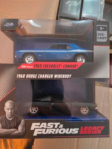 2 Diecast Auto's: Camaro '69 & Charger Widebody '68 beschikbaar voor biedingen