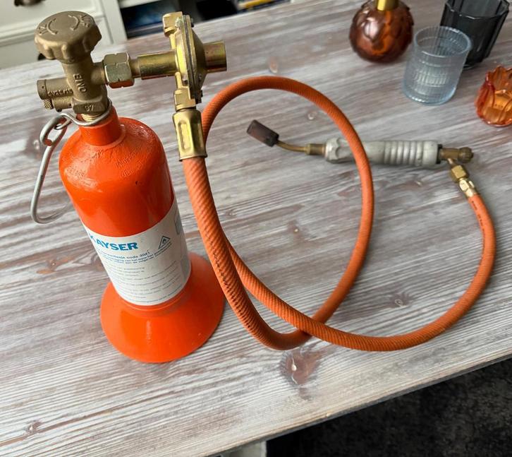 Soldeer karweiset propaangas Kayser met Drager branderkop, Doe-het-zelf en Verbouw, Gereedschap | Lasapparaten, Zo goed als nieuw