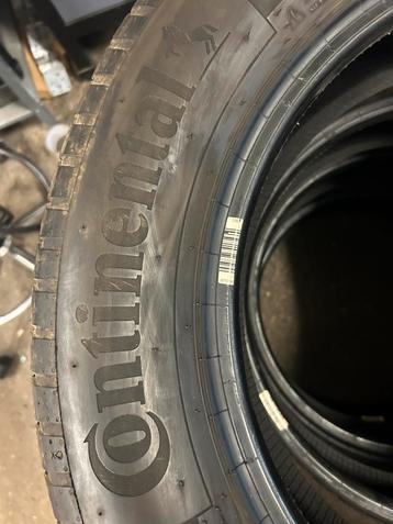 Continental Zomerbanden 215/60 R17 - Set van 4 beschikbaar voor biedingen