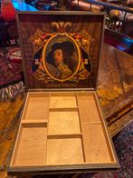 Originele oude sigarendoos van Karel 1, Ophalen of Verzenden, Gebruikt, Sigarenbandjes