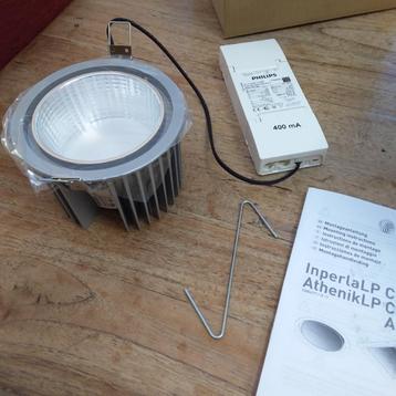 2 Trilux led inbouw spots / downlighters, 100% nieuw beschikbaar voor biedingen