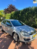 Opel Astra 1.4 Essentia met airco APK 07-10-2026, Voorwielaandrijving, Gebruikt, 4 cilinders, 1045 kg