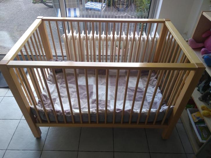 Box met boxkleed van massief hout XL, Kinderen en Baby's, Boxen, Zo goed als nieuw, Rechthoekig, In hoogte verstelbaar, Boxkleed