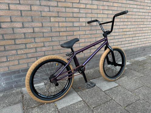21” Verde / premium  BMX, Fietsen en Brommers, Fietsen | Crossfietsen en BMX, Zo goed als nieuw, Staal, Stuur 360° draaibaar, Voetsteunen
