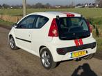 Peugeot 107 1.0-12V XS Urban Move Airco Apk 11-2025 5drs, Voorwielaandrijving, Stof, Gebruikt, Zwart