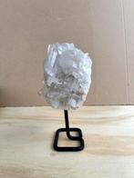 Bergkristal op voet, Ophalen of Verzenden
