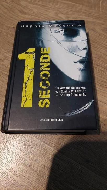 Sophie Mckenzie - 1 Seconde, Boeken, Kinderboeken | Jeugd | 13 jaar en ouder, Zo goed als nieuw, Ophalen of Verzenden