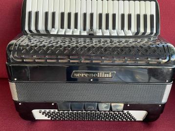Mooie italiaanse Serenellini accordeon . 4 korig . Musette .