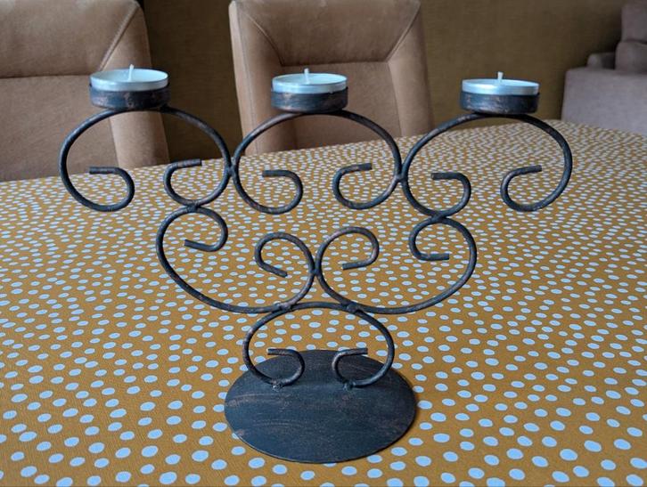 Mooie kandelaar / kaarsenstandaard  voor waxinelichtjes, Huis en Inrichting, Woonaccessoires | Kandelaars en Kaarsen, Zo goed als nieuw