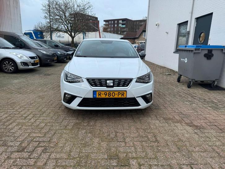 Seat Ibiza 1.0 TSI 110pk 2021 Wit, Auto's, Seat, Bedrijf, Ibiza, ABS, Achteruitrijcamera, Airbags, Alarm, Android Auto, Apple Carplay