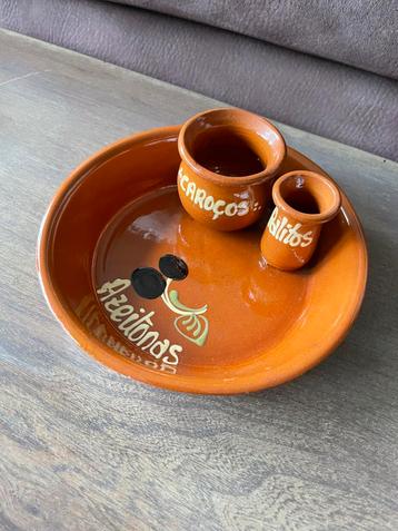 Tapas olijfenschaaltje spaans terracotta beschikbaar voor biedingen