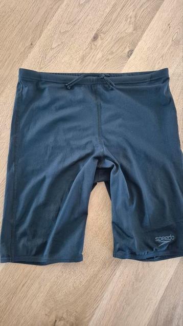 Albeda sportkleding beschikbaar voor biedingen