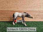 Schleich 13619 Knabstrupper veulen
met vaantje uit 2007, Ophalen of Verzenden, Zo goed als nieuw, Paard, Beeldje of Figuurtje