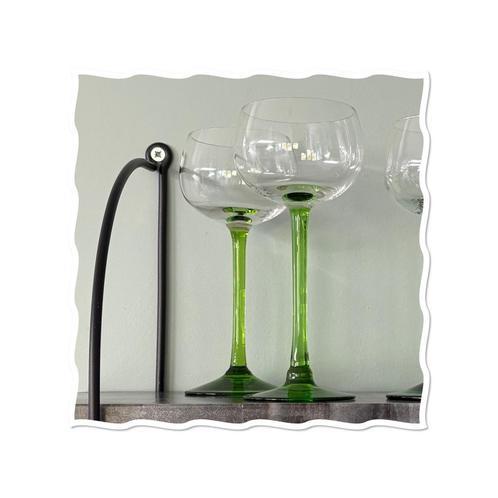 Twee leuke wijnglaasjes met lichtgroen voetje, Verzamelen, Glas en Borrelglaasjes, Zo goed als nieuw, Ophalen of Verzenden