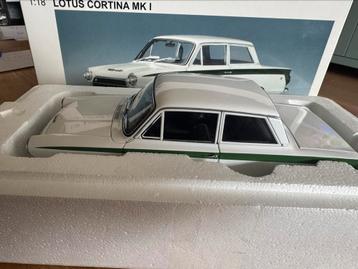 Autoart Millennium 1/18 Lotus Cortina MKI White beschikbaar voor biedingen