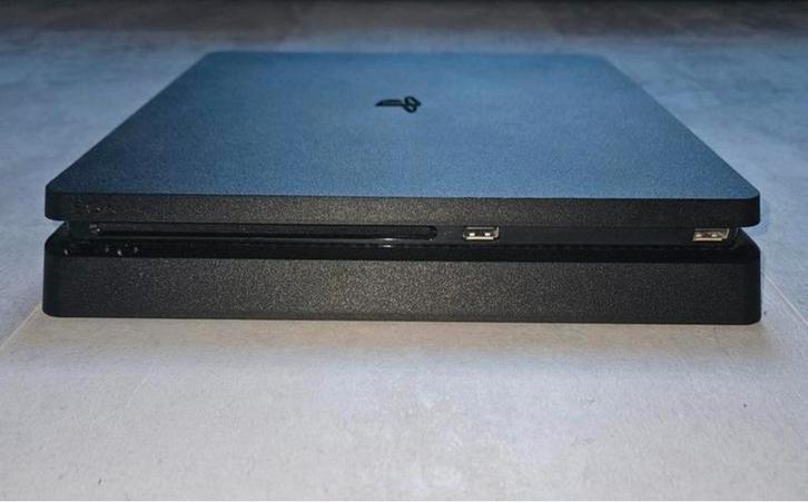 Playstation 4 Slim + 2 Controllers + Killzone, Spelcomputers en Games, Spelcomputers | Sony PlayStation 4, Gebruikt, Slim, Met 2 controllers