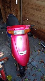 Scooter aprilla, Fietsen en Brommers, Brommeronderdelen | Scooters, Ophalen of Verzenden, Zo goed als nieuw, Kap, Piaggio