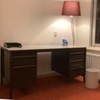 BUREAU AHREND. METAAL. VIJF LADES. BIEDEN!, Huis en Inrichting, Bureaus, Ophalen, Zo goed als nieuw, Bureau