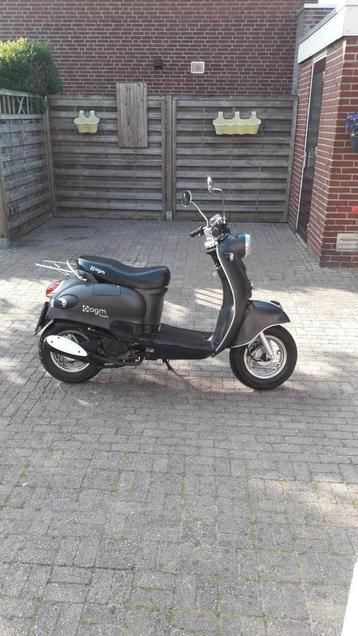 Santini beschikbaar voor biedingen