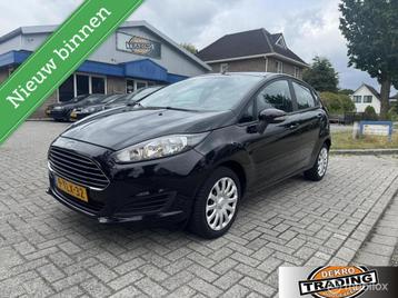 Ford Fiesta 1.0 Style airco Cruisecontrole Navi beschikbaar voor biedingen
