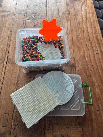 Strijkparels set met diverse vormen beschikbaar voor biedingen