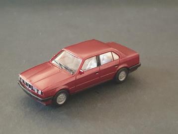 1:87 BMW 3-serie 325i E30 donkerrood bordeauxrood Herpa € 4 beschikbaar voor biedingen