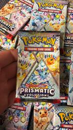 Pokemon prismatic evolutions booster packs, Hobby en Vrije tijd, Verzamelkaartspellen | Pokémon, Ophalen of Verzenden, Zo goed als nieuw