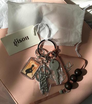 Gisou Limited Edition Miami Merch Keychain Sleutelhangers  beschikbaar voor biedingen