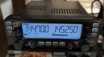 ICOM IC-2730E Dualband Transceiver VHF UHF mobiel beschikbaar voor biedingen