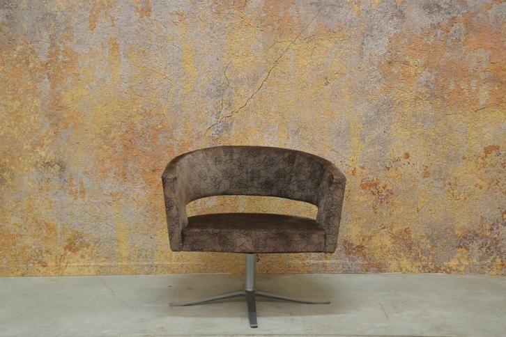 Als NIEUW! bruine stoffen Montis Turner design draaifauteuil, Huis en Inrichting, Fauteuils, Zo goed als nieuw, Metaal, Stof, 50 tot 75 cm
