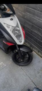 Kymco agility RS 50, Fietsen en Brommers, Scooters | Piaggio, Ophalen of Verzenden, Zo goed als nieuw, Benzine, Fly