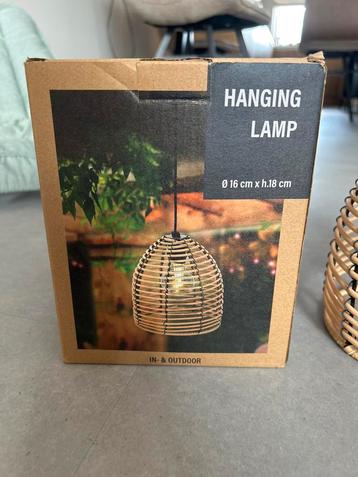 Nieuwe hanglamp - binnen & buiten beschikbaar voor biedingen