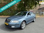 Skoda Octavia 1.8 TSI Elegance ZEER NETTE EN COMPLETE AUTO, Voorwielaandrijving, 65 €/maand, Gebruikt, Parkeersensor