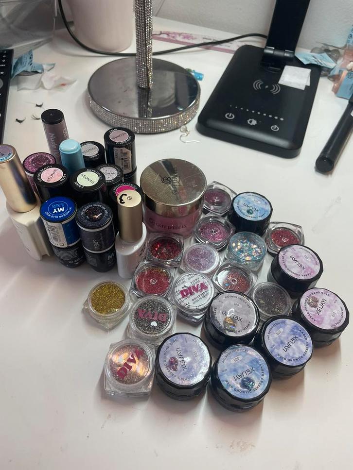 Nagel pakket. Gellak, glitter, acryl etc., Sieraden, Tassen en Uiterlijk, Uiterlijk | Cosmetica en Make-up, Zo goed als nieuw