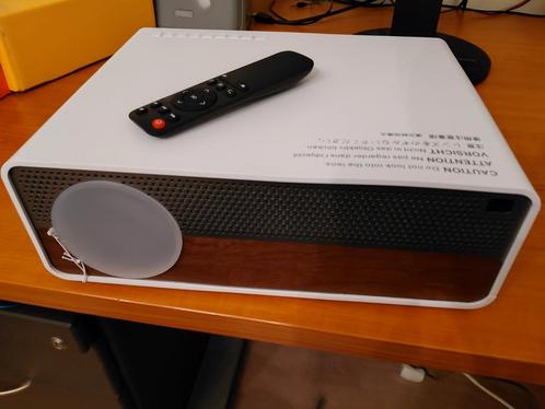 Beamer, Audio, Tv en Foto, Beamers, Zo goed als nieuw, LCD, Full HD (1080), Ophalen
