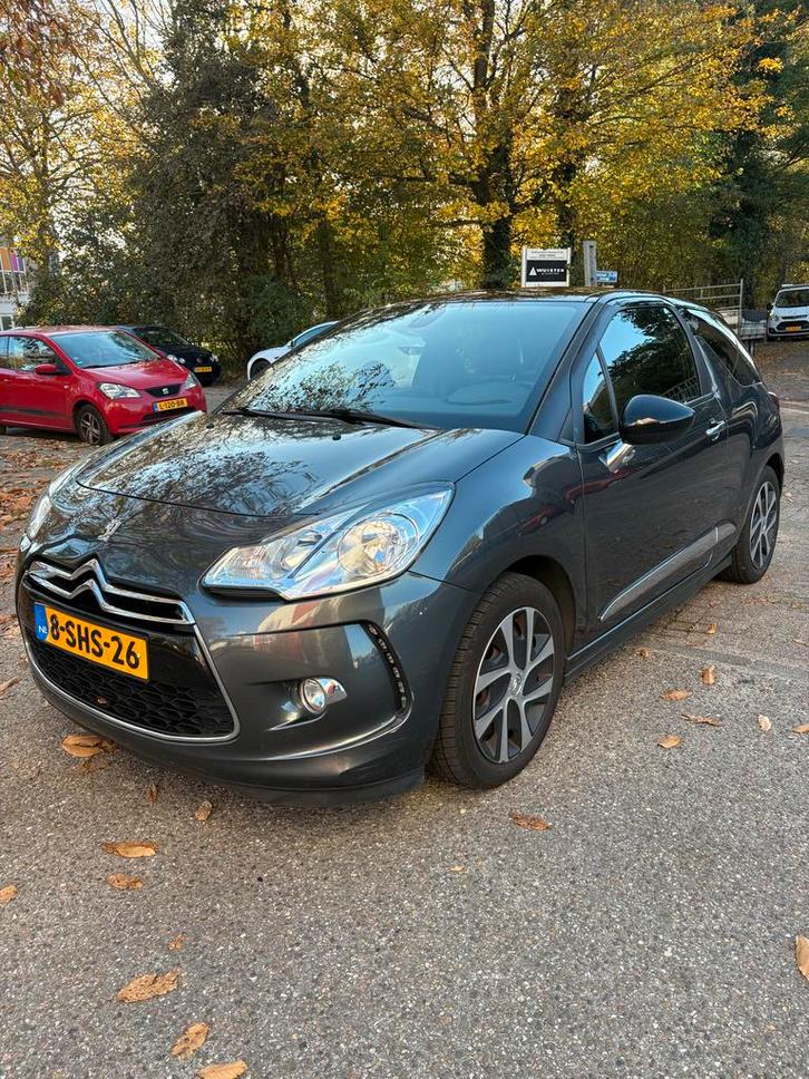 Citroën DS3 1.4 Hdif AUT 2013 Grijs, Auto's, Citroën, Particulier, DS3, Diesel, A, Hatchback, Automaat, Origineel Nederlands, Zilver of Grijs