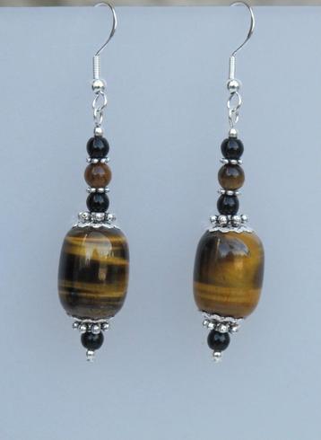 Prachtige lange oorbellen met Tijgeroog en Onyx, zilver beschikbaar voor biedingen