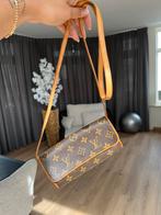 Louis Vuitton pochette twin monogram, Sieraden, Tassen en Uiterlijk, Tassen | Damestassen, Ophalen of Verzenden, Gebruikt, Bruin