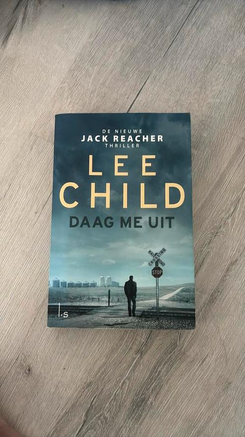 Lee Child - Daag me uit, Boeken, Thrillers, Zo goed als nieuw, Nederland, Ophalen