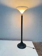 Vintage gevlochten rattan & plexi boho jaren 70 vloerlamp, Ophalen, Gebruikt, 150 tot 200 cm